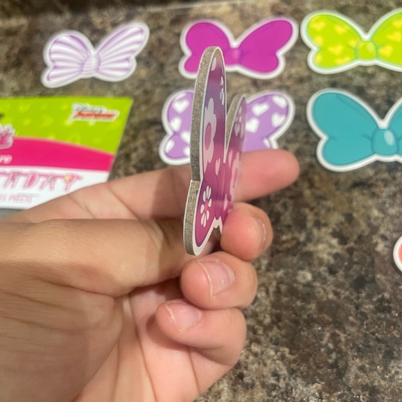 Minnie Mouse party supplies. 9pc set - Picture 4 of 10